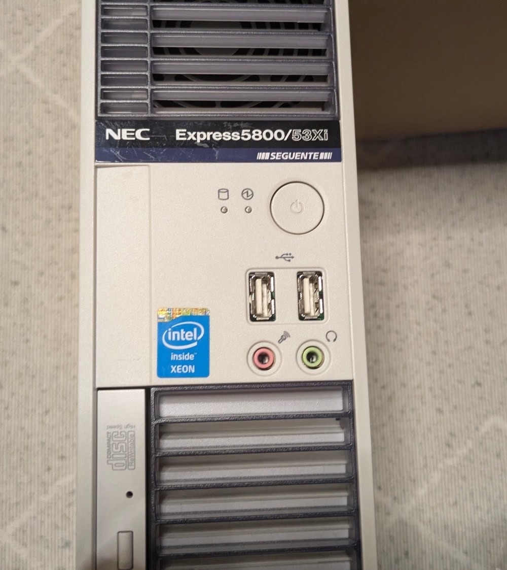 NEC Express5800 53xi レビュー写真