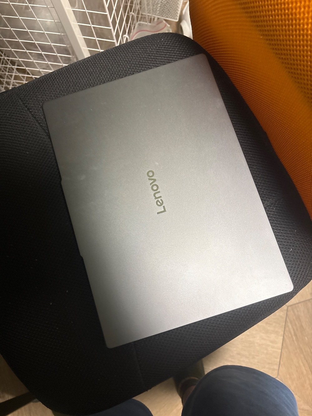 Lenovo Ideapad Slim3 レビュー写真