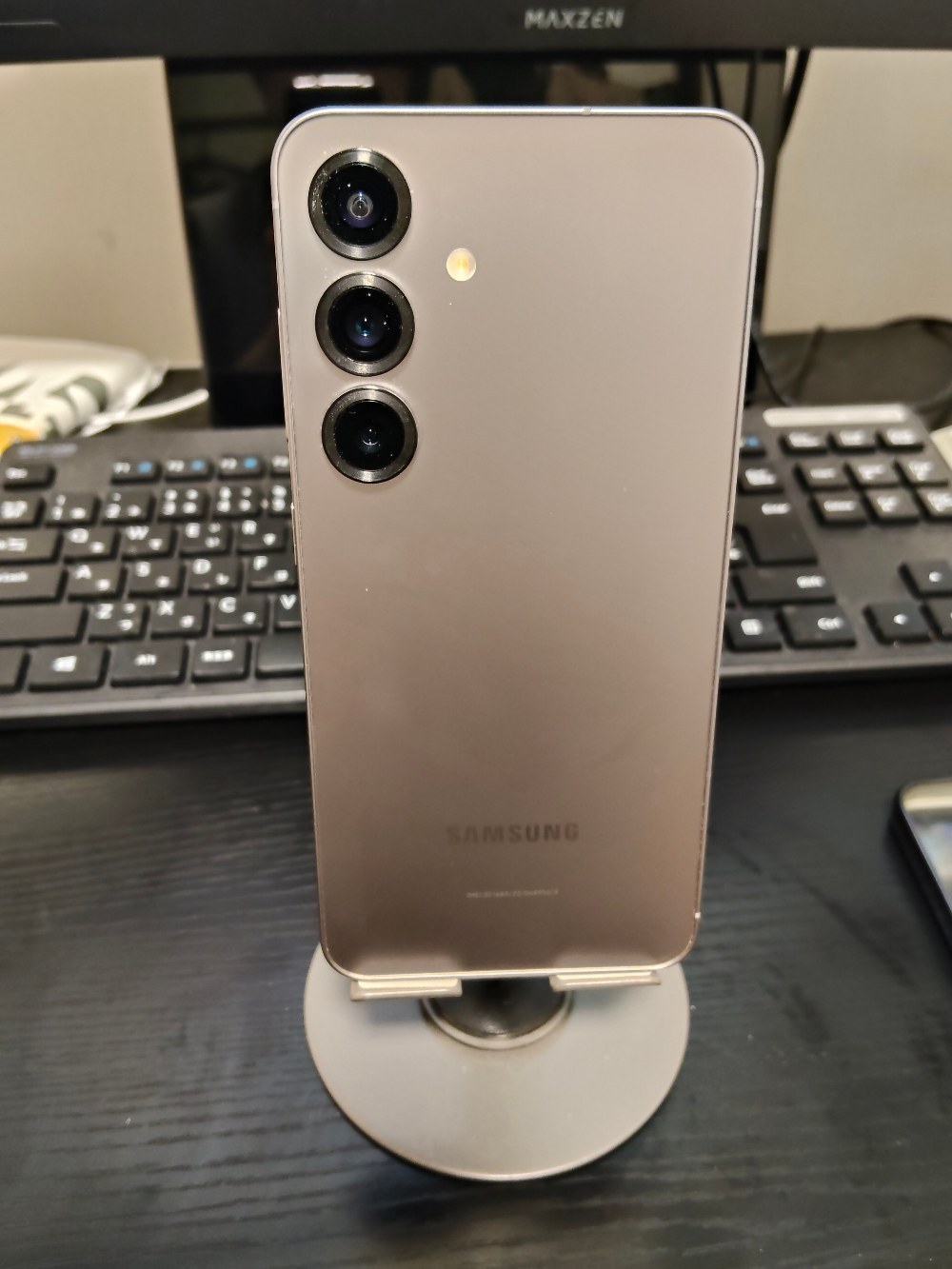 Samsung Galaxy S25 SM-S931Z レビュー写真