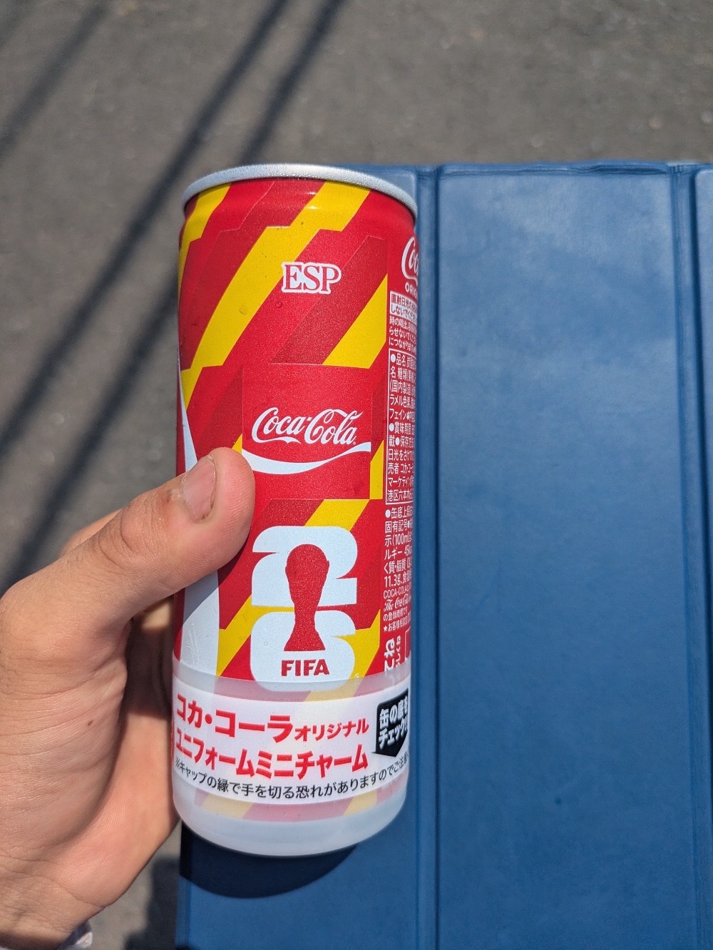 【サッカー】コーラ買ったらおまけでてきた